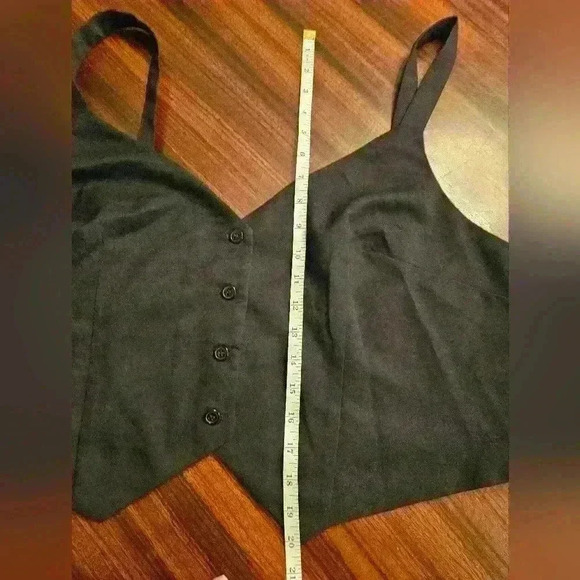 H&M Divided Black Sleeveless Wide Strap Cropped Vest Size XXL NWOT - Picture 8 of 10